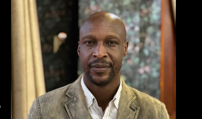 Do Zimbabweans Benefit from their Minerals? Compare with Abu Dhabi